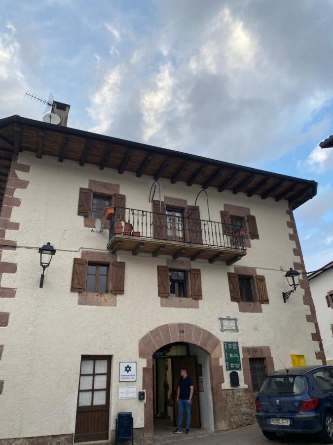 Albergue Turistico De Eugi المظهر الخارجي الصورة